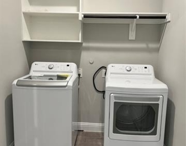 517 Sequoia Street - Photo Thumbnail 11