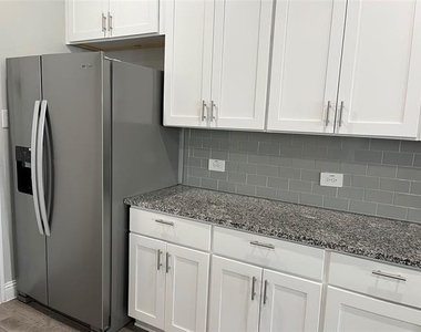 517 Sequoia Street - Photo Thumbnail 5