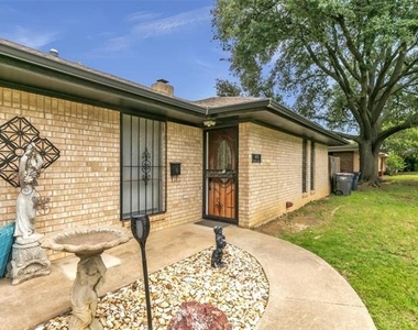 4908 Inverness Avenue - Photo Thumbnail 1