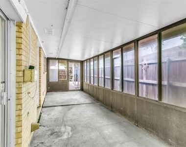 4908 Inverness Avenue - Photo Thumbnail 19