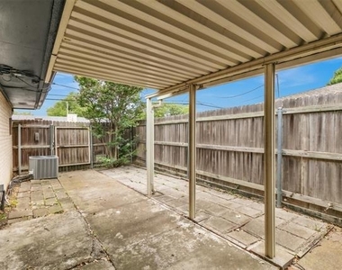 4908 Inverness Avenue - Photo Thumbnail 20