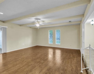 4908 Inverness Avenue - Photo Thumbnail 5