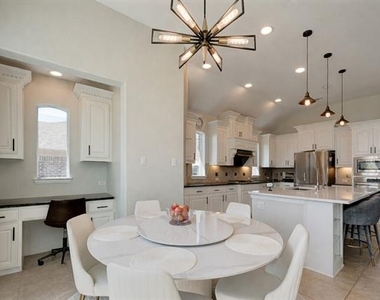 1515 Bentgrass Drive - Photo Thumbnail 11