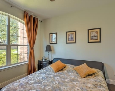 1515 Bentgrass Drive - Photo Thumbnail 3