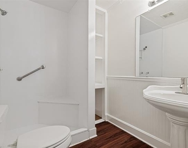 901 W Virginia Street - Photo Thumbnail 10