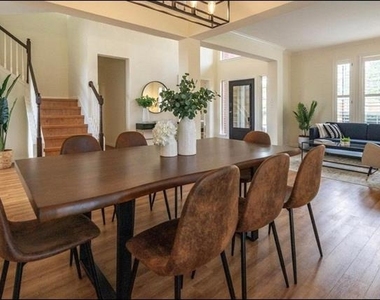 11604 Woodland Way - Photo Thumbnail 22