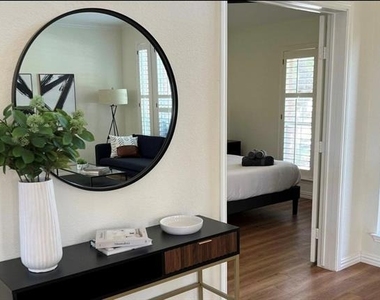 11604 Woodland Way - Photo Thumbnail 18