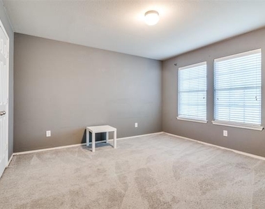 707 Windflower Drive - Photo Thumbnail 10