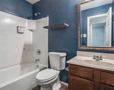 707 Windflower Drive - Photo Thumbnail 9