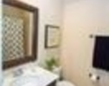 1904 Clark Street - Photo Thumbnail 11