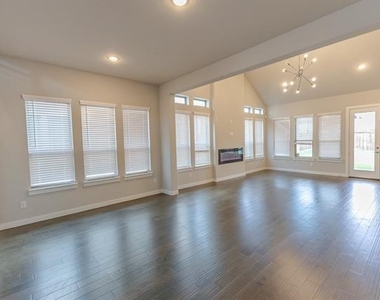 3609 Hollow Pine Drive - Photo Thumbnail 5