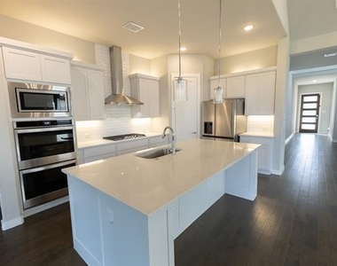 3609 Hollow Pine Drive - Photo Thumbnail 15