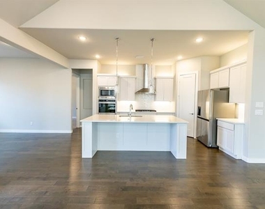 3609 Hollow Pine Drive - Photo Thumbnail 9