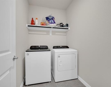 610 Hemingway Lane - Photo Thumbnail 15