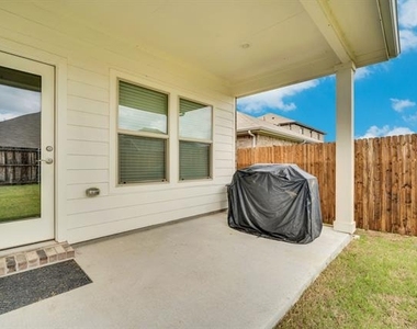 610 Hemingway Lane - Photo Thumbnail 16