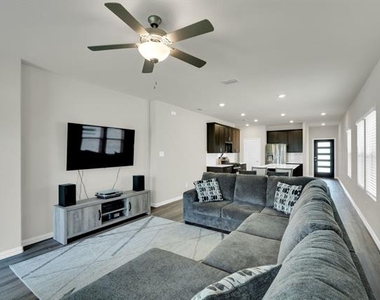610 Hemingway Lane - Photo Thumbnail 4