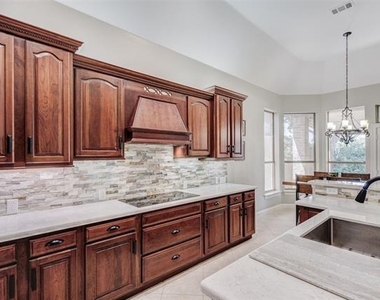 2045 Mason Drive - Photo Thumbnail 6