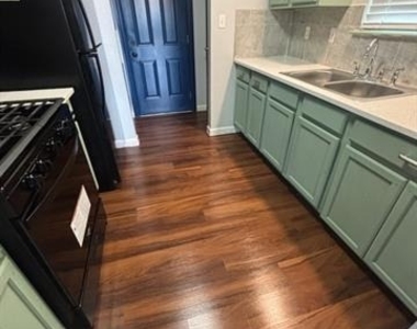 1902 Angelina Drive - Photo Thumbnail 6