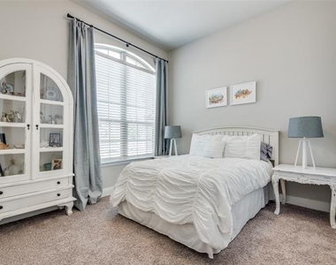9759 Hickory Hill Road - Photo Thumbnail 20