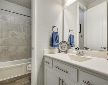 9759 Hickory Hill Road - Photo Thumbnail 27