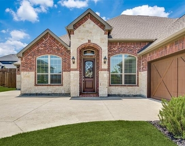 9759 Hickory Hill Road - Photo Thumbnail 1