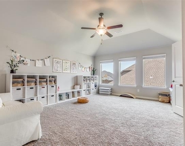 9759 Hickory Hill Road - Photo Thumbnail 23