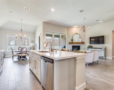 9759 Hickory Hill Road - Photo Thumbnail 11