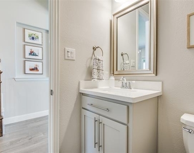 9759 Hickory Hill Road - Photo Thumbnail 14