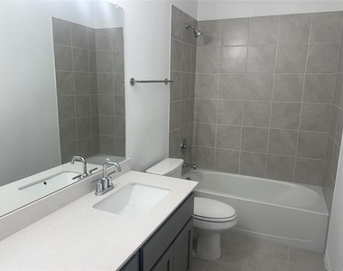 4512 Ward Street - Photo Thumbnail 26