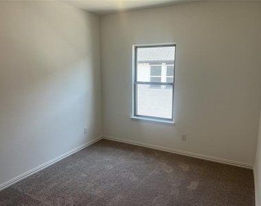 4512 Ward Street - Photo Thumbnail 29