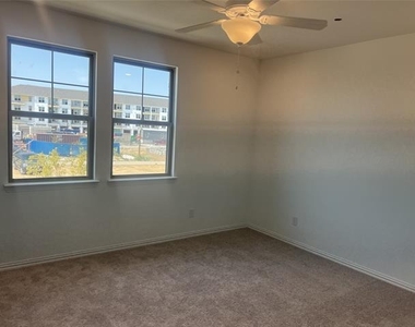 4512 Ward Street - Photo Thumbnail 21