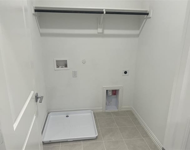 4512 Ward Street - Photo Thumbnail 19