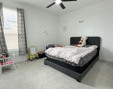2109 Brownwood Street - Photo Thumbnail 8