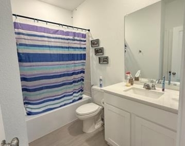 2109 Brownwood Street - Photo Thumbnail 10