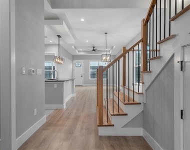 2806 Chicago Street - Photo Thumbnail 3