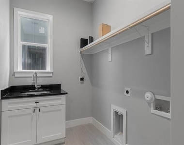 2806 Chicago Street - Photo Thumbnail 21