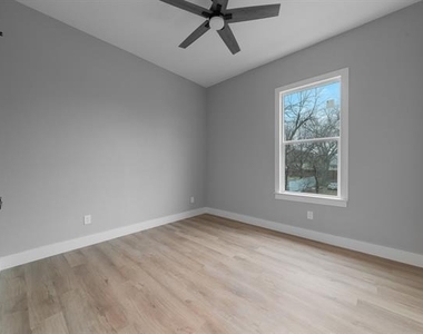 2806 Chicago Street - Photo Thumbnail 28