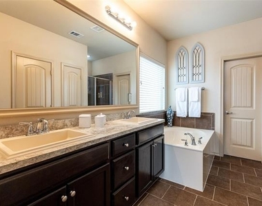 509 Vidalia Court - Photo Thumbnail 14