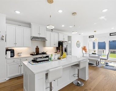 5101 Sailcloth Street - Photo Thumbnail 9