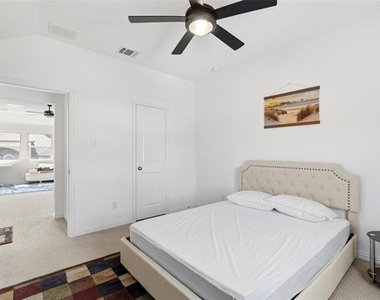 5101 Sailcloth Street - Photo Thumbnail 15