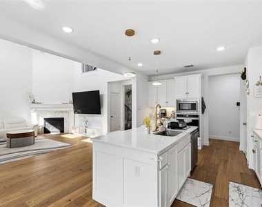 5101 Sailcloth Street - Photo Thumbnail 8