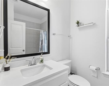 5101 Sailcloth Street - Photo Thumbnail 12