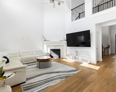 5101 Sailcloth Street - Photo Thumbnail 5
