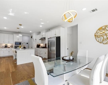 5101 Sailcloth Street - Photo Thumbnail 11
