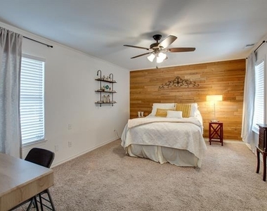 137 Oak Haven Drive - Photo Thumbnail 22