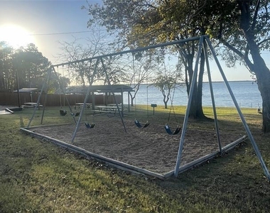 137 Oak Haven Drive - Photo Thumbnail 36