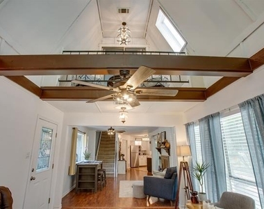 137 Oak Haven Drive - Photo Thumbnail 12