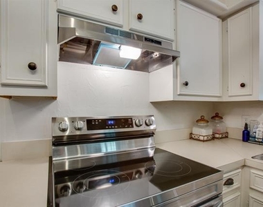 137 Oak Haven Drive - Photo Thumbnail 17