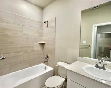 1411 Winters Way - Photo Thumbnail 9