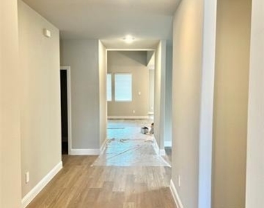 1411 Winters Way - Photo Thumbnail 1